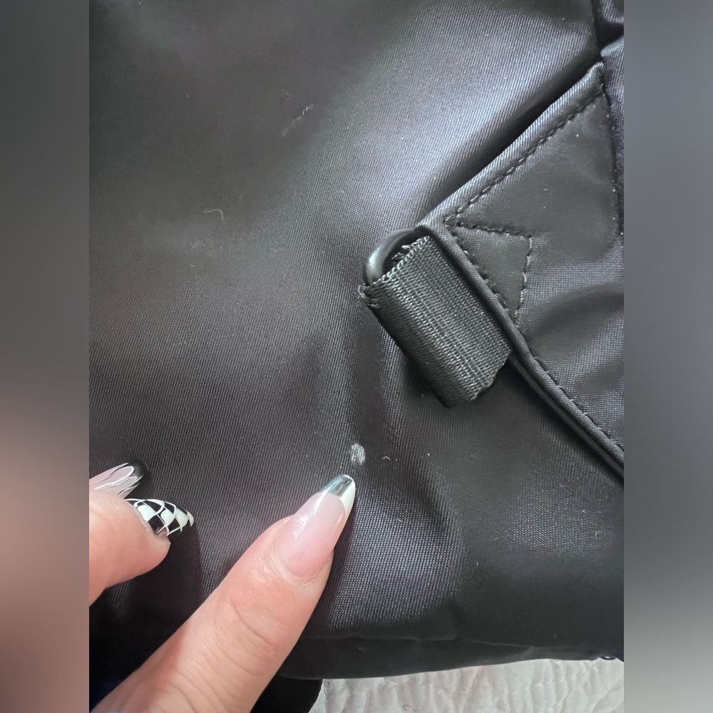 Guess sling bag - Picture 6 of 8
